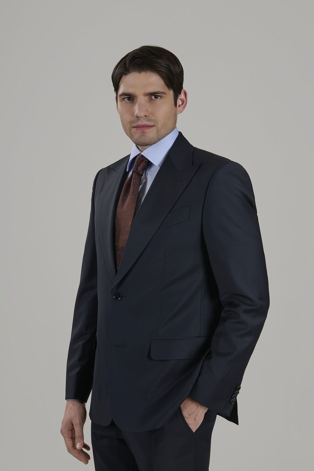 Yünsa Peak Lapel Wool&Lycra Suit