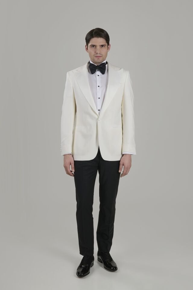 Ecru Peak Lapel Tuxedo