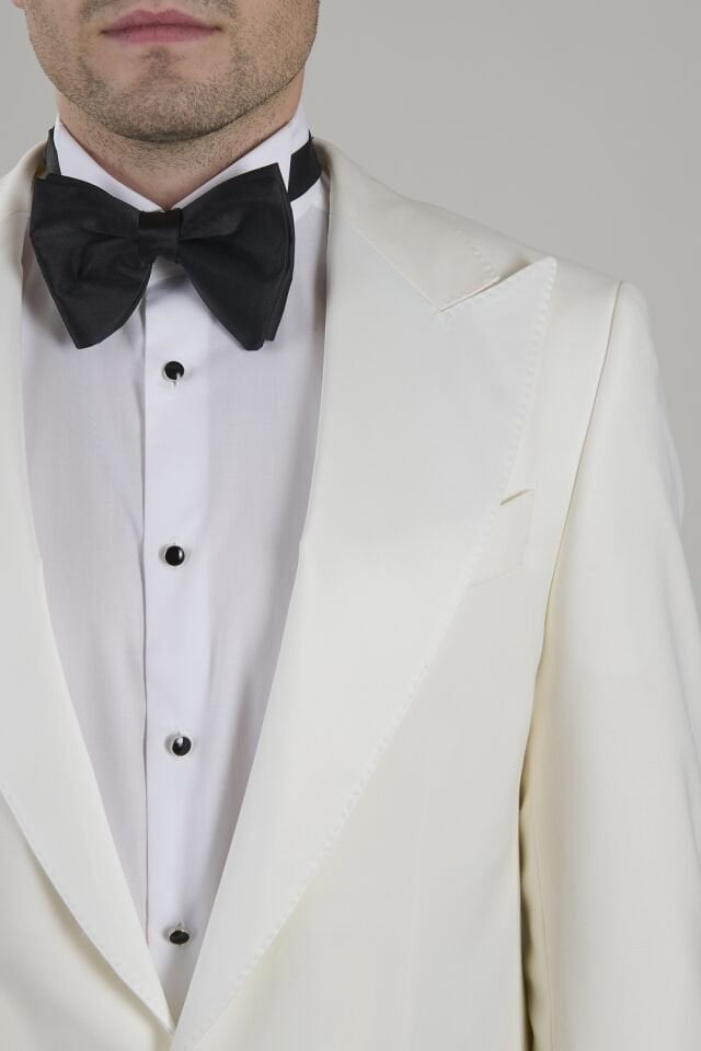 Ecru Peak Lapel Tuxedo