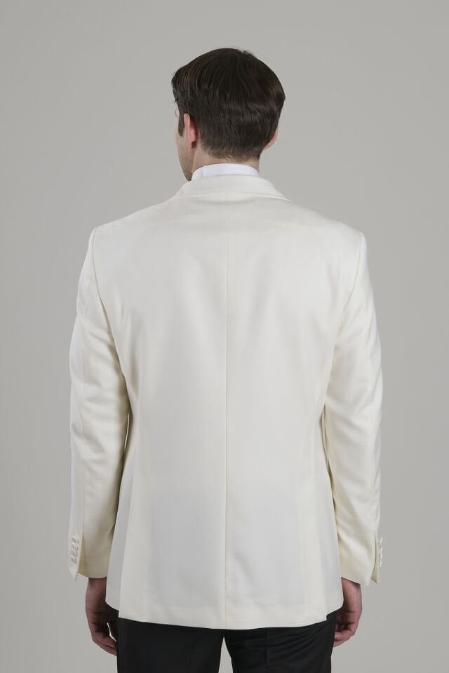 Ecru Peak Lapel Tuxedo