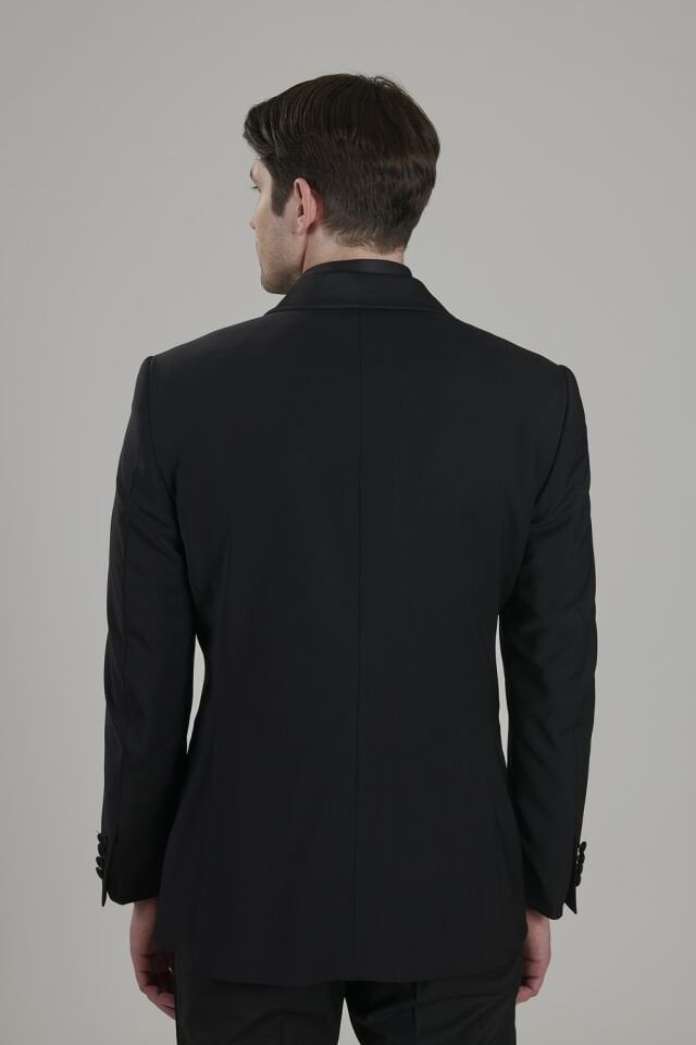 Double-breasted Shawl Lapel (4 buttoned)